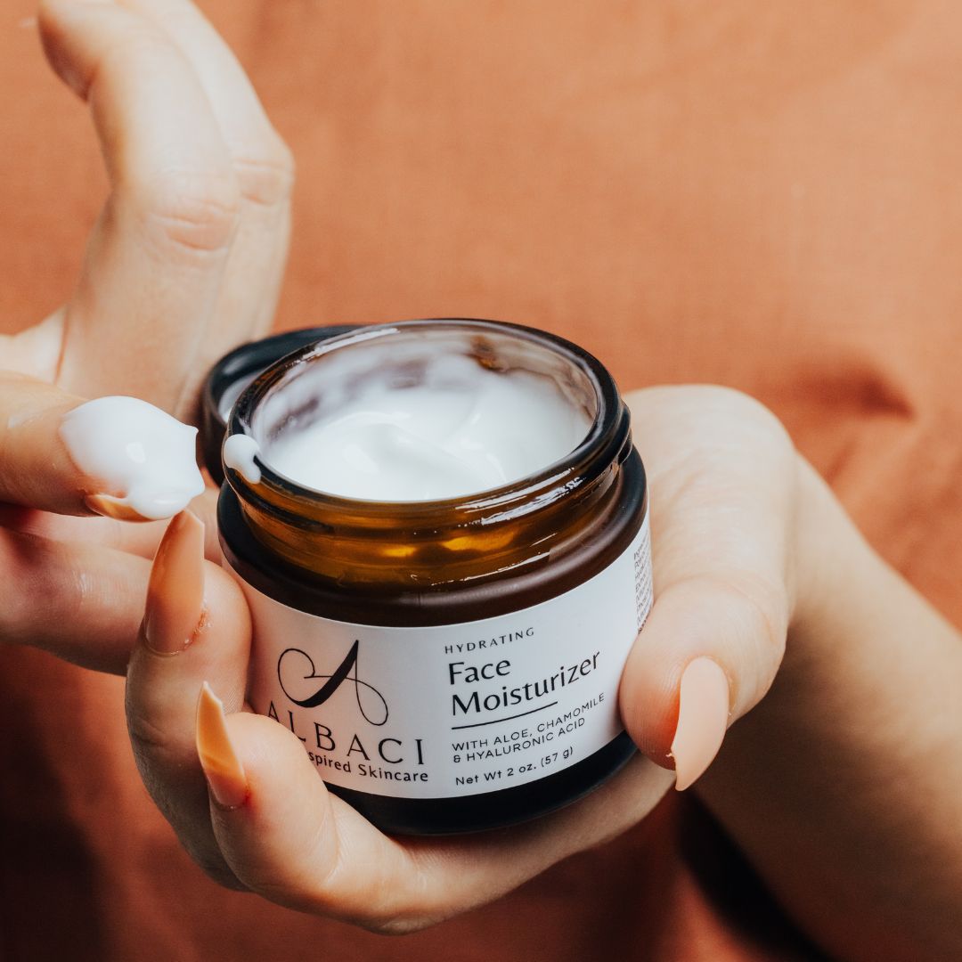 HYDRATING FACE MOISTURIZER - Aloe vera, Vitamin C, Hyaluronic acid, Vitamin B5