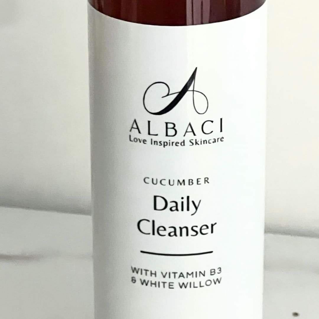 DAILY FACIAL CLEANSER - Vitamin B3