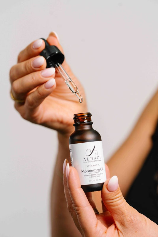 Hydrating Vitamin C Oil - A luxurious lightweight oil that brightens and hydrates skin
